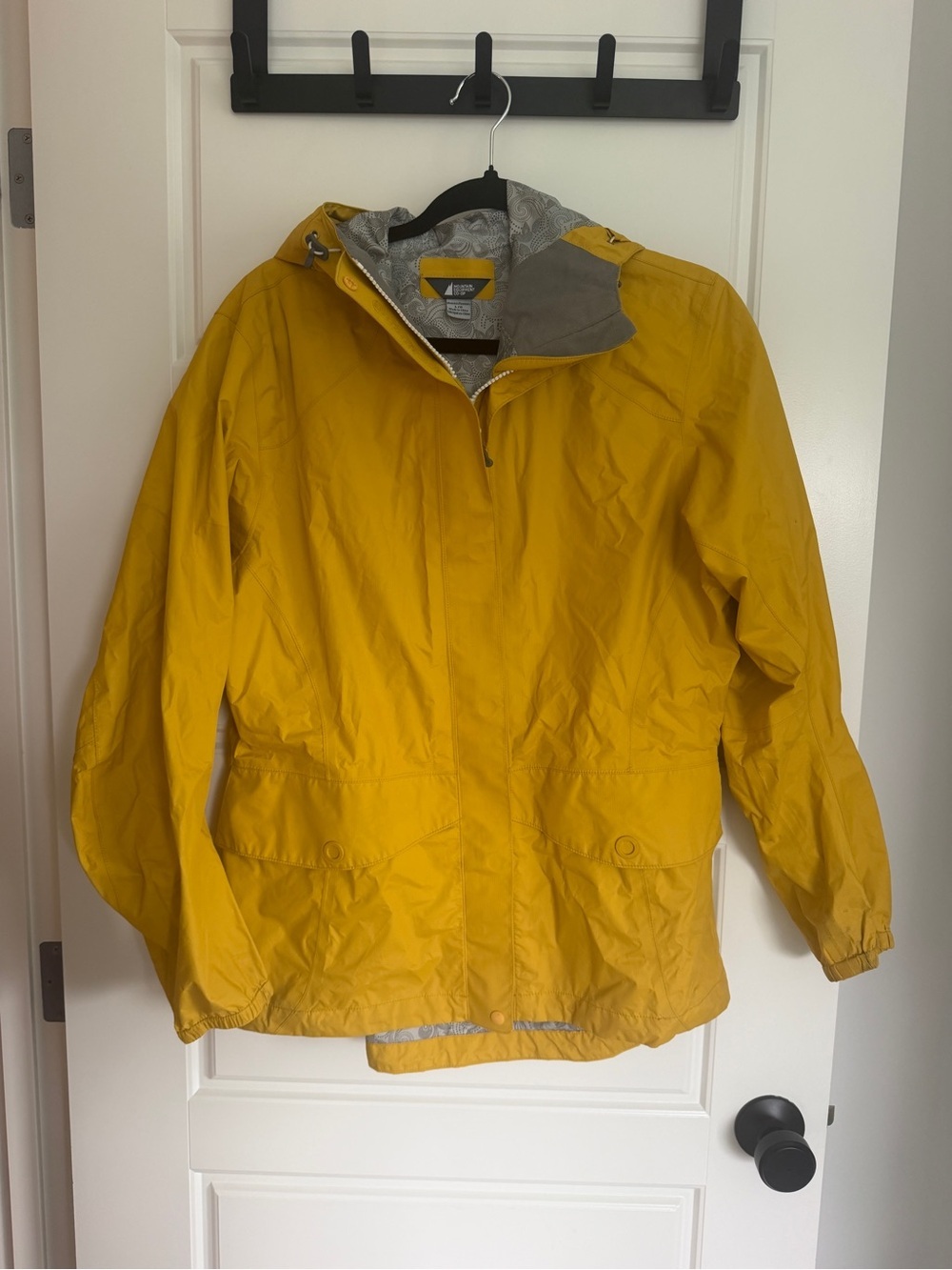MEC Womens Yellow Waterproof Hooded Raincoat